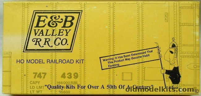 E&B Valley Railroad Co 1/87 D&RGW 319 Coach Open Vestibule With Trucks - HO / HOn3 Narrow Gauge, 2319 plastic model kit
