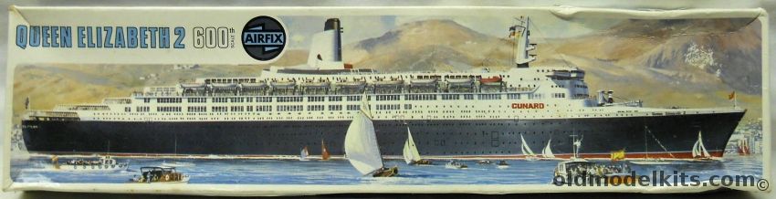 Airfix 1/600 Queen Elizabeth 2 Cunard Ocean Liner, 06203-5 plastic model kit