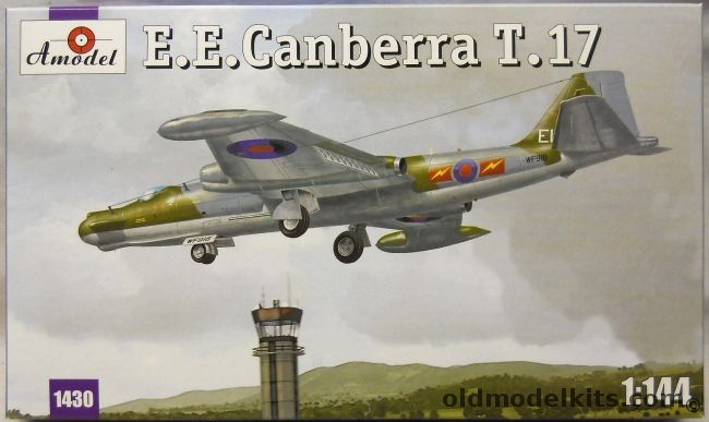 Amodel 1/144 E.E. Canberra T.17, IBA14430 plastic model kit