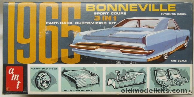 AMT 1/25 1965 Pontiac Bonneville Hardtop 3 in 1 Customizing Kit - Stock / Custom / Racing, 6625-150 plastic model kit