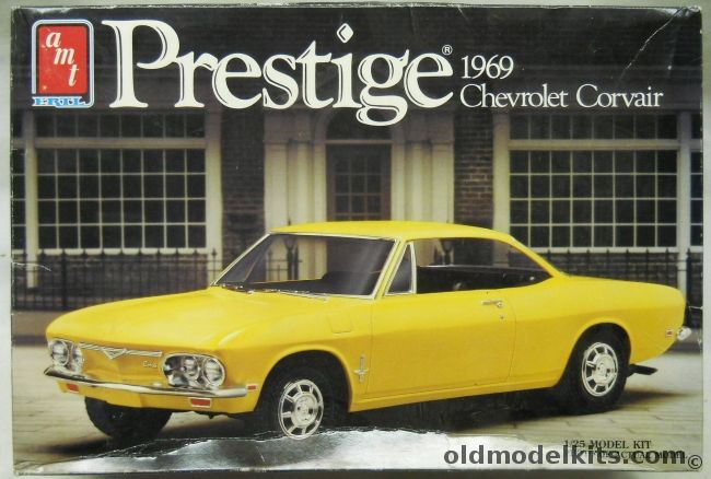 AMT 1/25 1969 Chevrolet Corvair - Prestige Issue, 6773 plastic model kit