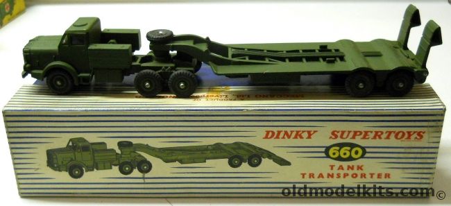 Dinky Toys Supertoy Tank Transporter - Thornycraft Mighty Antar Tractor (For Cenurion Tank No. 651), 660 plastic model kit