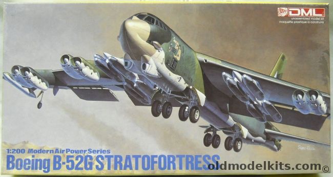 DML 1/200 B-52G Stratofortress, 2001 plastic model kit