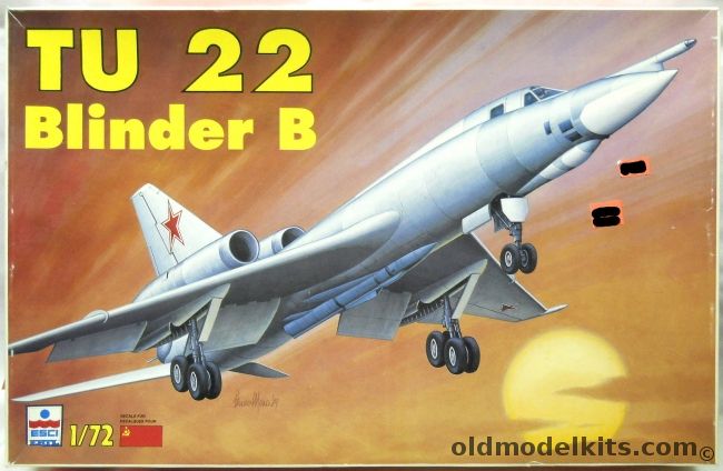 ESCI 1/72 TU-22 Blinder B - With AS-4 Kitchen Missile, 9098 plastic model kit
