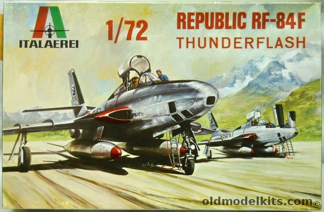 Italaerei 1/72 FOUR Republic RF-84F Thunderflash - Italian or Spanish Air Forces, 108 plastic model kit