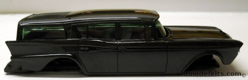 Jo-Han 1/25 1959 AMC Rambler Station Wagon Black Body Underpan And Windshield ONLY Promo - (Promotional Model) plastic model kit