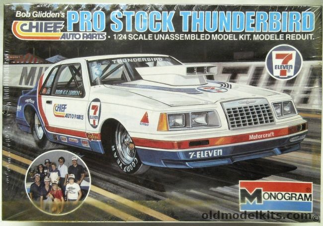 Monogram 1/24 Pro Stock Thunderbird - Bob Glidden Chief Auto Parts, 2210 plastic model kit