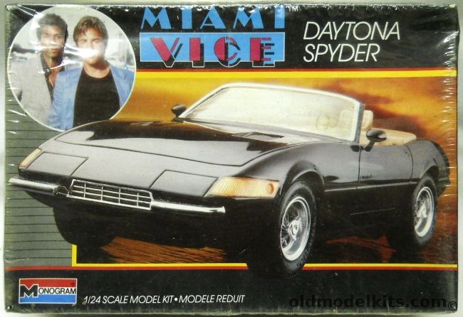 Monogram 1/24 Miami Vice Ferrari Daytona Spyder, 2737 plastic model kit
