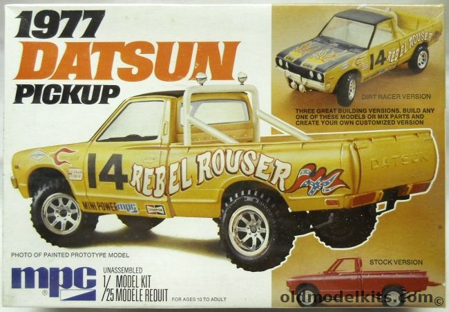 MPC 1/25 1977 Datsun Pickup  - Stock / Dirt Racer / Custom, 1-7708 plastic model kit