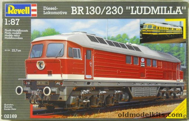 Revell 1/87 Br 130/230 Ludmilla Diesel Locomotive - HO Scale, 02169 plastic model kit