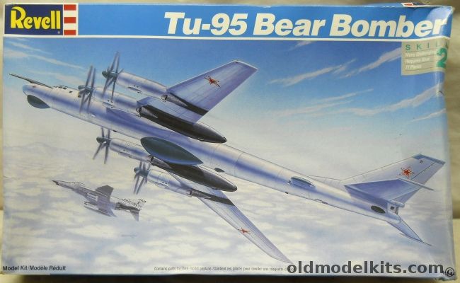 Revell 1/144 Tu-95 Bear Bomber, 4727 plastic model kit