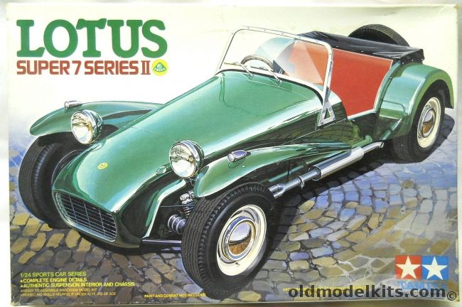 Tamiya 1/24 Lotus Super 7 Series II, 2446A plastic model kit