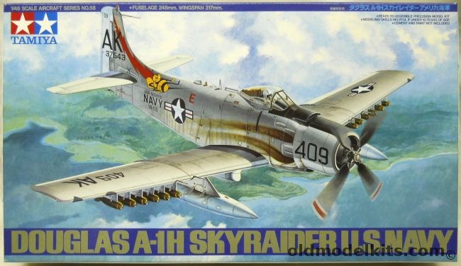 Tamiya 1/48 Douglas A-1H Skyraider - US Navy VA-176 USS Intrepid / VA-52 Knight Riders USS Ticonderoga / VA-25 The Fists of the Fleet USS Midway, 61058-2800 plastic model kit