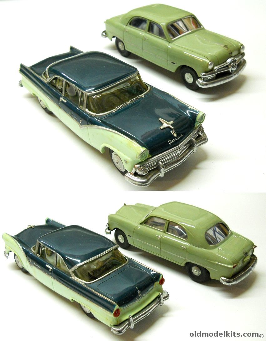 AMT 1/25 1955 Ford Station Wagon and 1956 Ford Country Sedan Station Wagon Promos plastic model kit