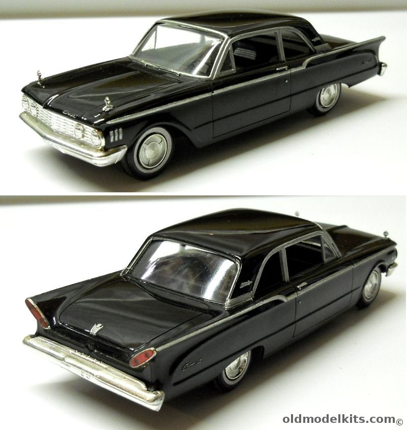 AMT 1/25 1961 Mercury Comet 2 Door Sedan Promo plastic model kit