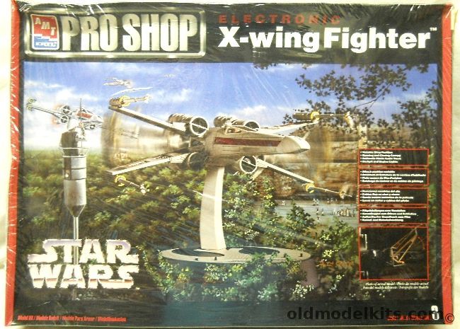 AMT Pro Shop Electronic X-Wing Fighter With Light And Sound - Star Wars, 8585 plastic model kit