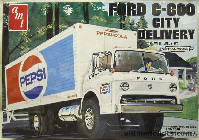 AMT 1/25 Ford C-600 City Delivery With Trailmobile Body Pepsi, AMT804 plastic model kit