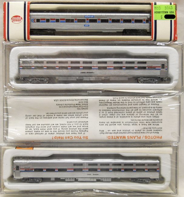  1/150 Con-Cor Viewliner Sleeper 3 Amtrak / Viewliner Diner 2 Amtrak / Viewliner Sleeper 2 Amtrak and Model Power #3043 Amtrak Coach - N Gauge plastic model kit