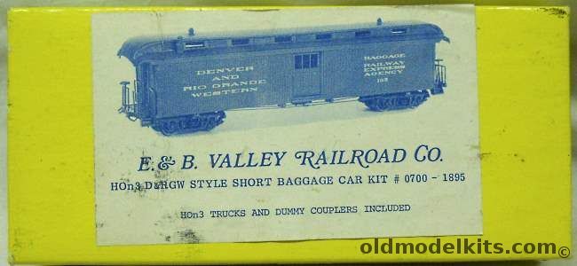 E&B Valley Railroad Co 1/87 D&RGW Style Baggage Car 1895 With Trucks HOn3 Narrow Gauge, 0700 plastic model kit