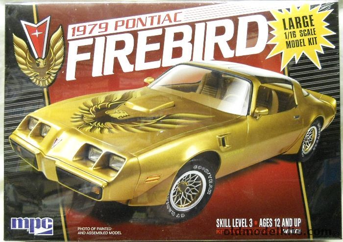 MPC 1/16 1979 Pontiac Firebird Trans Am, MPC862-06 plastic model kit