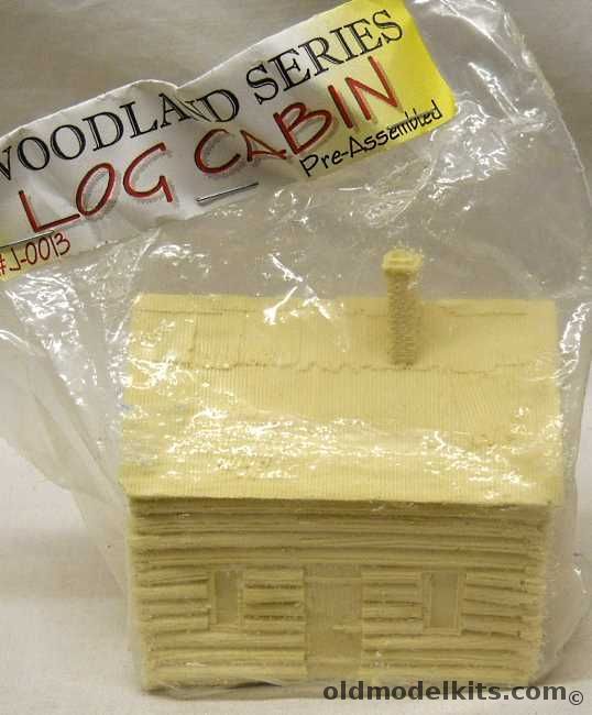 Model Tech Studios 1/87 HO Scale Log Cabin - Bagged, J-0013 plastic model kit