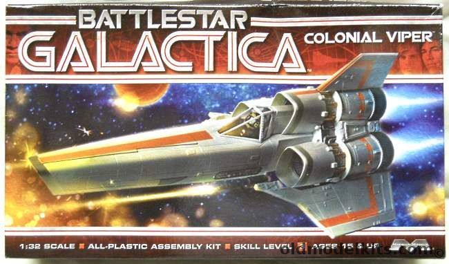 Moebius 1/32 Battle Star Galactica Colonial Viper, 940 plastic model kit