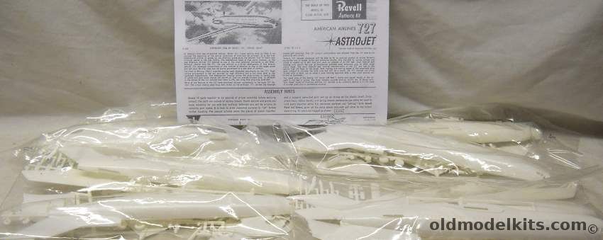 Revell 1/144 FOUR Boeing 727 -100 Bagged Kits - (727-100) plastic model kit