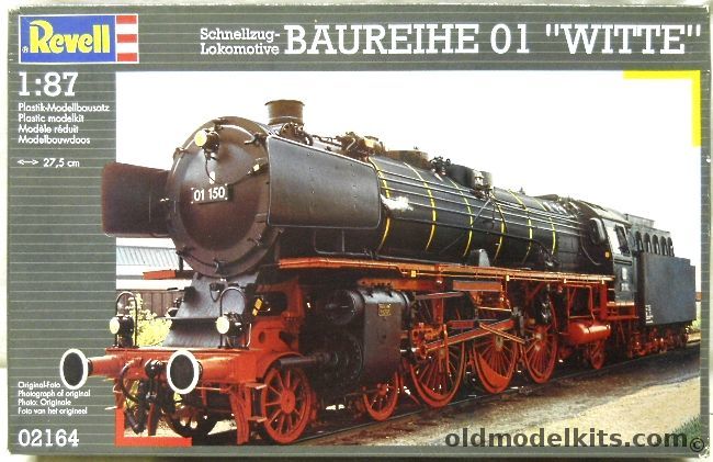 Revell 1/87 1930s Schnellzug-Lokomotive Baureihe 01 'Witte' Steam Locomotive - HO Scale, 02164 plastic model kit