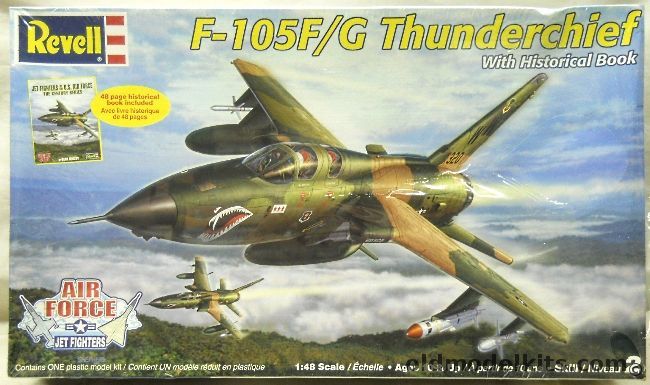 Revell 1/48 F-105F / F-105G Thunderchief Wild Weasel With Century Series Book - Hanoi Hustler/Peach 91, 85-6868 plastic model kit