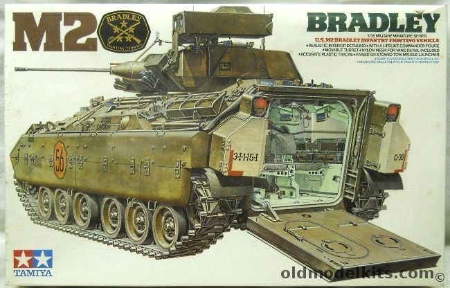 Tamiya 1/35 M2 Bradley Infantry Fighting Vehicle, 3632 plastic model kit