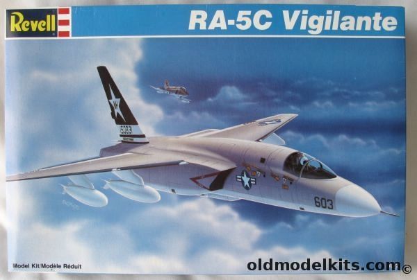 Revell 1/72 RA-5C Vigilante - RVAH-7 USS Kitty Hawk, 4367 plastic model kit