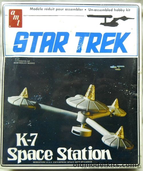 AMT 1/17600 Star Trek K-7 Space Station with small USS Enterprise (TV Show), S955 plastic model kit