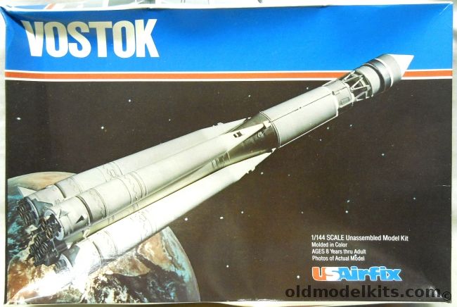 Airfix 1/144 Vostok Sputnik Soyuz Modified R7 Missile, 70080 plastic model kit