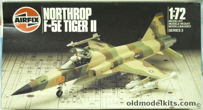 Airfix 1/72 Northrop F-5E Tiger - USAF (Choice Of Two Aircraft), 903040 plastic model kit