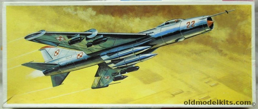 KVZ 1/72 TWO Sukoi Su-7 Fishpot - Russian / Polish / Czech Air Forces plastic model kit