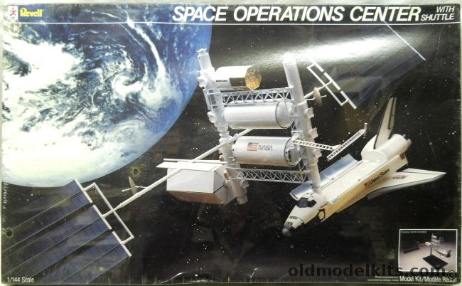 Revell 1/144 Space Operations Center with Space Shuttle, 4737 plastic model kit