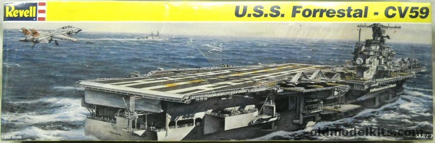 Revell 1/542 USS Forrestal CV59 Aircraft Carrier, 5022 plastic model kit