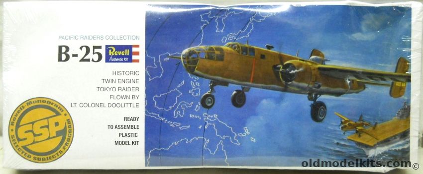 Revell 1/64 B-25 Pacific Raiders, 85-0216 plastic model kit