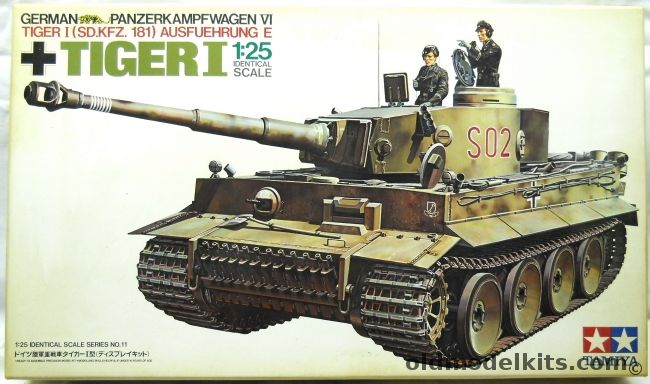 Tamiya 1/25 German Tiger I Sd.Kfz. 181 Ausf E - With Full Interior and Individual Tread Links, DTW111 plastic model kit