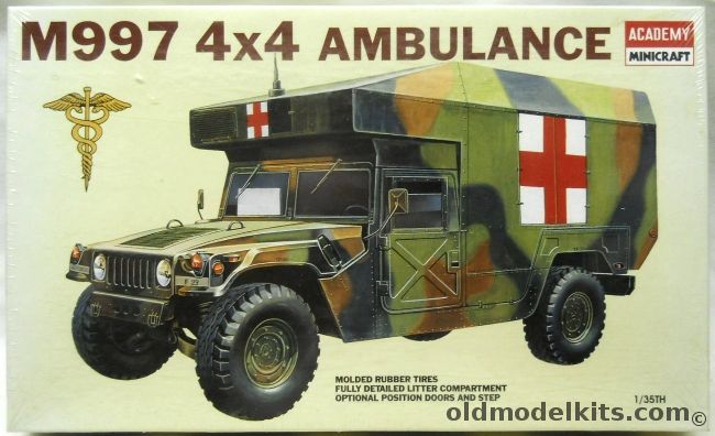Academy 1/35 M997 4x4 Ambulance - Hummer, 1352 plastic model kit