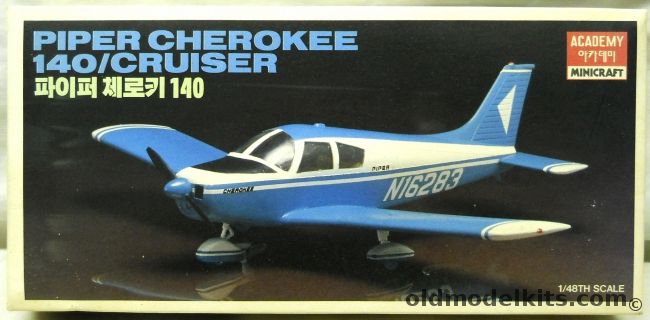 Academy 1/48 Piper Cherokee 140 Cruiser, 1610 plastic model kit