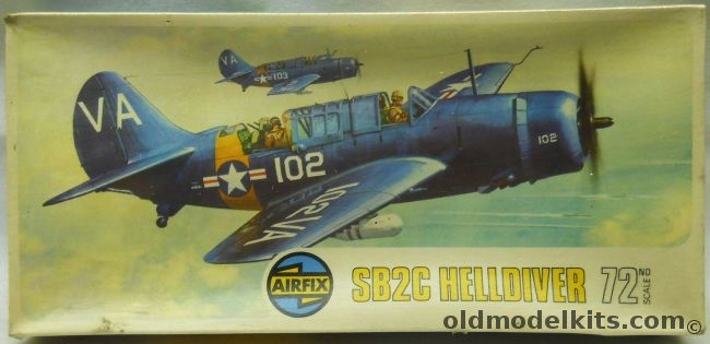 Airfix 1/72 Curtis Helldiver SB2C - T4 Logo  US Navy VB-8 USS Ticonderoga in 1945 / Post War Reserve Squadron Glenview 1948, 02031-0 plastic model kit