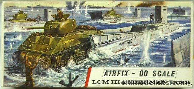 Airfix 1/76 LCM III & M4 Sherman Tank - Type Three Issue, A301V plastic model kit