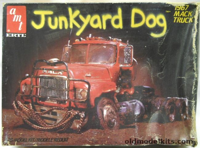 AMT 1/25 Junkyard Dog 1967 Mack Truck - (Mack R Model Semi), 6653 plastic model kit