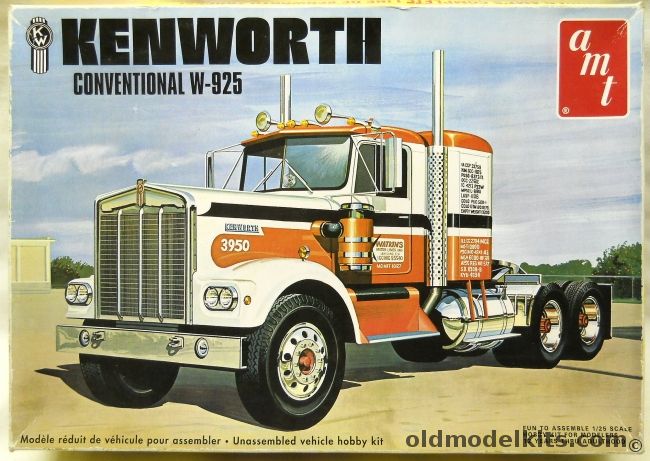 Unboxing AMT's Kenworth Conventional W-925 