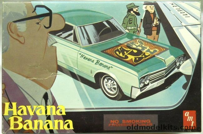 AMT 1/25 Havana Banana Oldsmobile 88 Two Door Hardtop - Stock / Custom / Drag, T303-200 plastic model kit