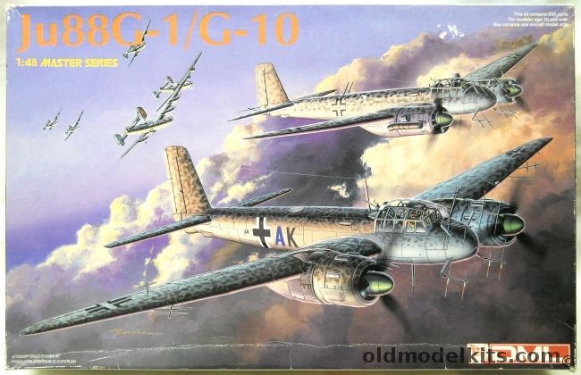 DML 1/48 Junkers Ju-88 G-1/G-10 - Master Series - Luftwaffe G-1 2/NJG2 1944 / G-1 1945 Germany / G-10 1945 Germany - (Ju88G1g10), 5521 plastic model kit