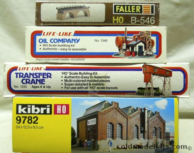 Faller HO Bridge / Life-Like Oil Comany / Life-Like Transfer Crane / Kibiri 9782 Factory Shed - HO Scale Kit, B-546 plastic model kit