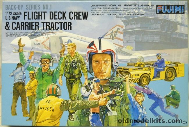 Fujimi 1/72 US Navy Flight Deck Crew and Carrier Tractor - Back Up Series No. 1, 35001 plastic model kit