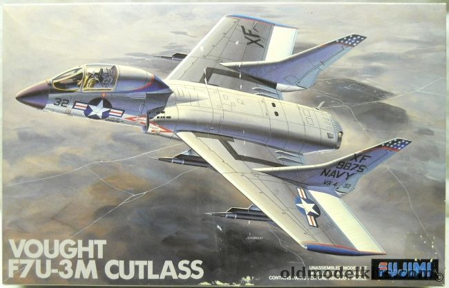 Fujimi 1/72 Vought F7U-3M Cutlass - US Navy VX-4 / VA-83 / VA-86, H-12 plastic model kit